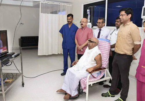 Karunanithi at Hospital